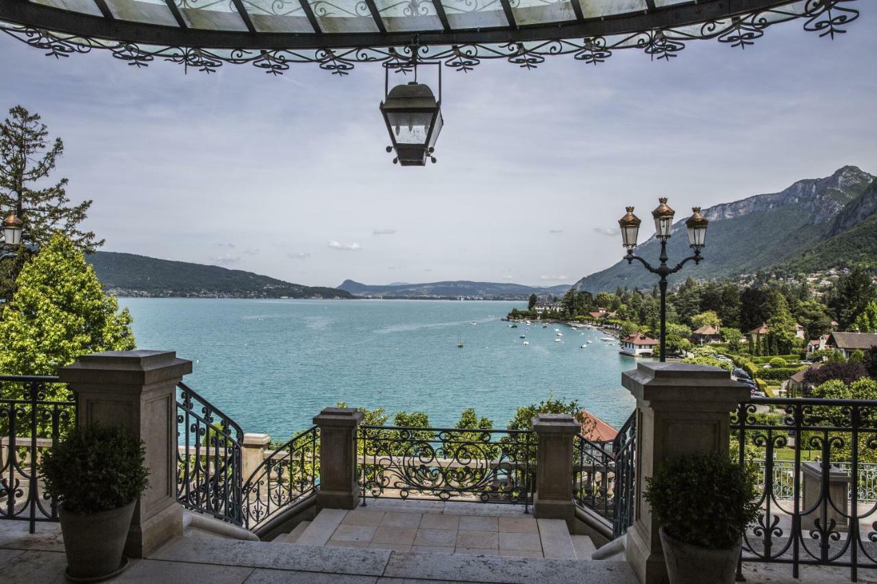 Le Palace De Menthon Экстерьер фото View of Lake Annecy from the hotel